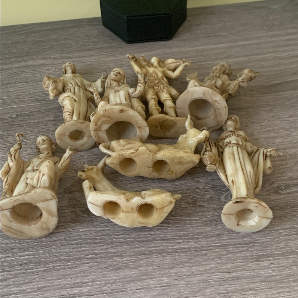 Vintage Nativity Scene - Picture 9 of 10